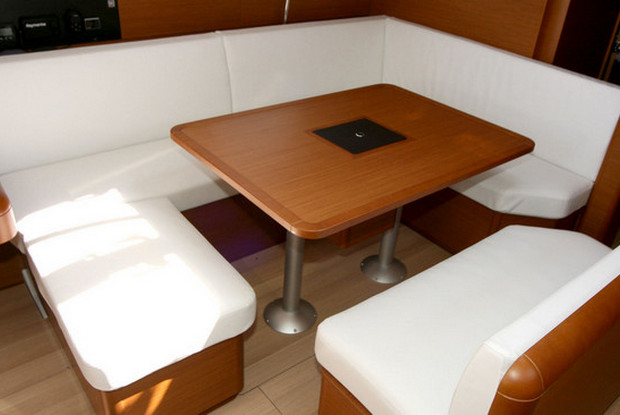 Sun Odyssey 479 - 4 cab., Pula