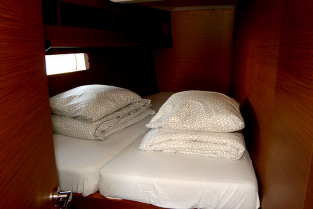 Sun Odyssey 479 - 4 cab., Pula