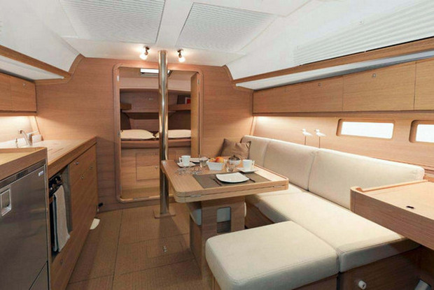 Dufour 382 GL, Trogir