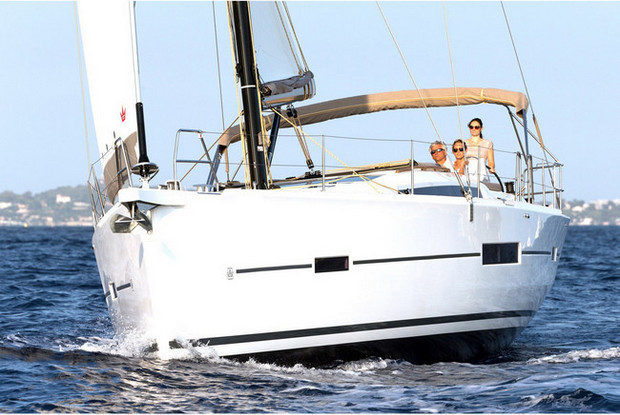 Dufour 520 GL, Alimos