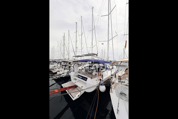 Bavaria C45 Holiday, Jezera