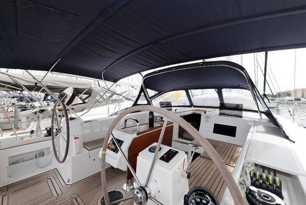 Bavaria C45 Holiday, Jezera