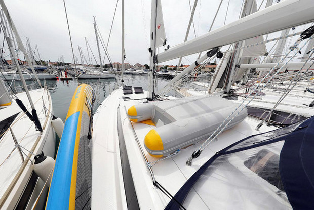 Bavaria C45 Holiday, Jezera