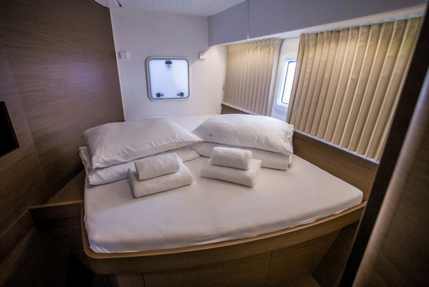 Lagoon 42 - 4 + 2 cab., Elliniko