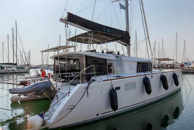 Lagoon 450  Flybridge, Alimos