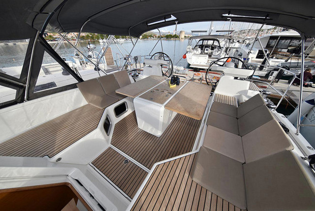 Jeanneau 54 - 5 + 1 cab.	, Trogir