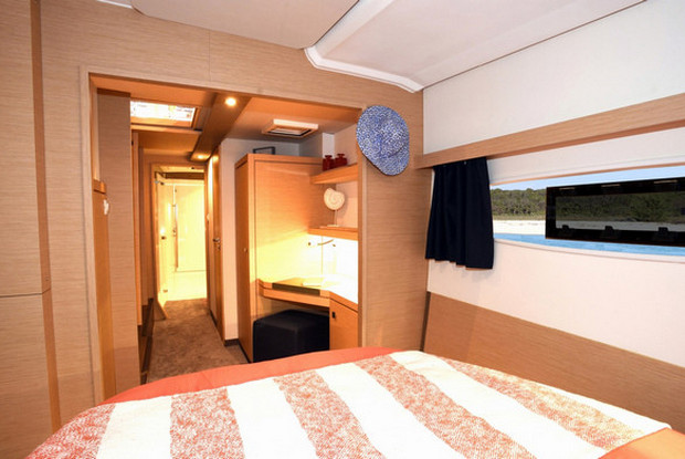 Fountaine Pajot Lucia 40 - 4 cab., Trogir