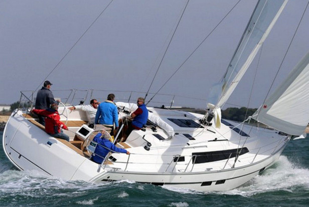 Bavaria Cruiser 46, Alimos