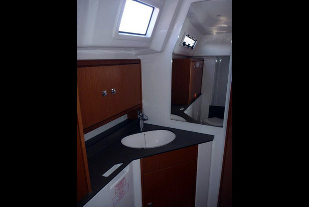 Bavaria Cruiser 33, Šibenik