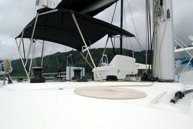 Lagoon 50, Roche Caiman