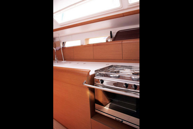 Sun Odyssey 479 - 4 cab., Lavrio