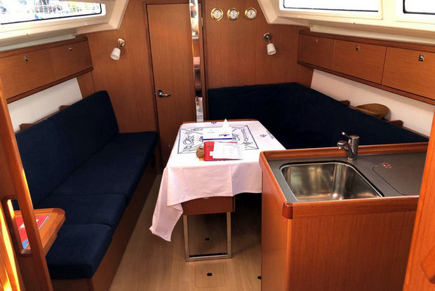 Bavaria Cruiser 34 - 2 cab., Pula