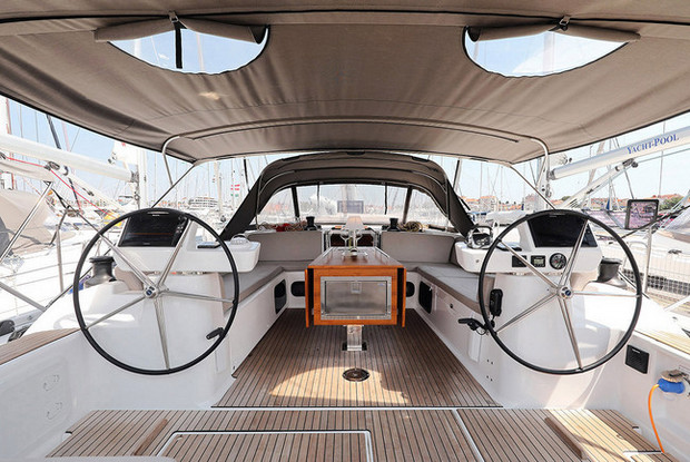 Dufour 56 Exclusive - 5 + 1 cab., Trogir