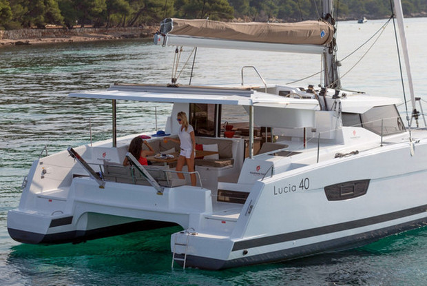 Fountaine Pajot Lucia 40 - 4 cab., Trogir