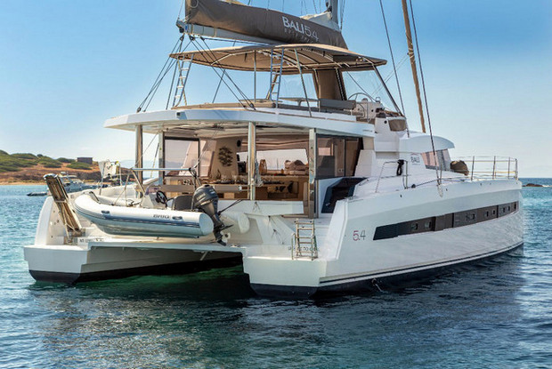 Bali 5.4 - 5 + 2 cab, Alimos