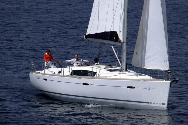 Oceanis 43, Volos