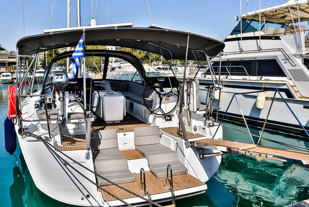 Jeanneau 54 - 5 + 1 cab.	, Alimos