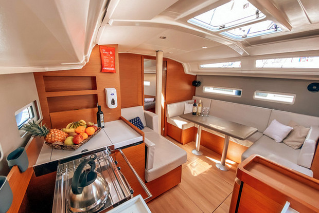 Sun Odyssey 410 - 3 cab., Alimos