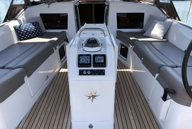 Sun Odyssey 410 - 3 cab., Alimos