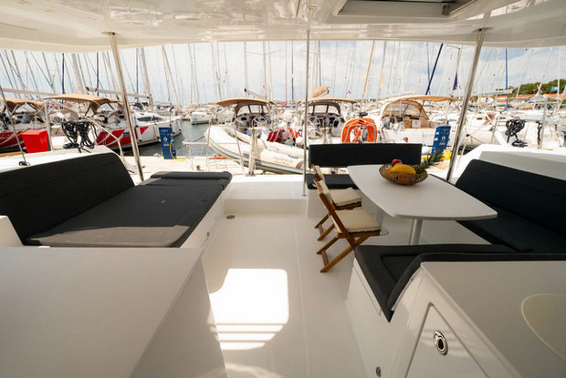 Lagoon 450 F - 4 + 2 cab., Biograd na Moru