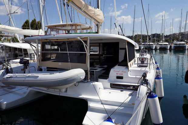 Lagoon 42 - 4 + 2 cab., Lavrio