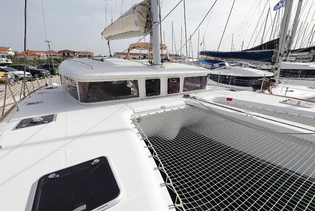 Lagoon 400 - 4 + 2 cab., Pula