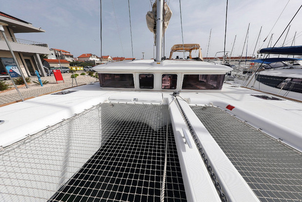 Lagoon 400 - 4 + 2 cab., Pula