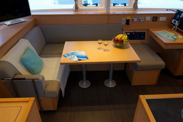 Lagoon 400 S2 - 4 + 2 cab., Kontokali-Corfu