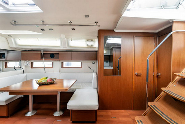 Oceanis 51.1 - 5 + 1 cab., Alimos