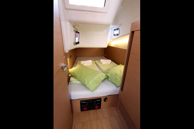 Sun Odyssey 410 - 3 cab., Lavrio