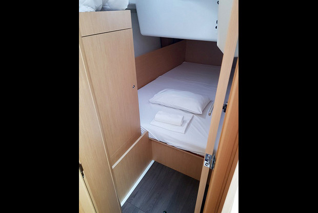 Oceanis 35.1, Trogir