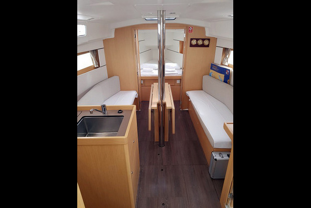 Oceanis 35.1, Trogir