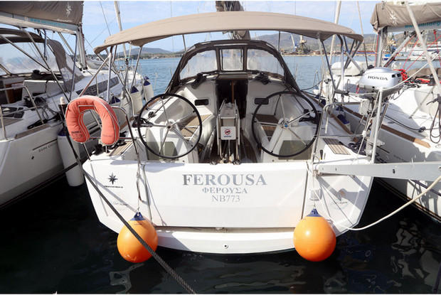 Sun Odyssey 349, Volos