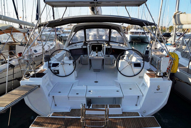 Oceanis 48 - 5 cab., Lavrio