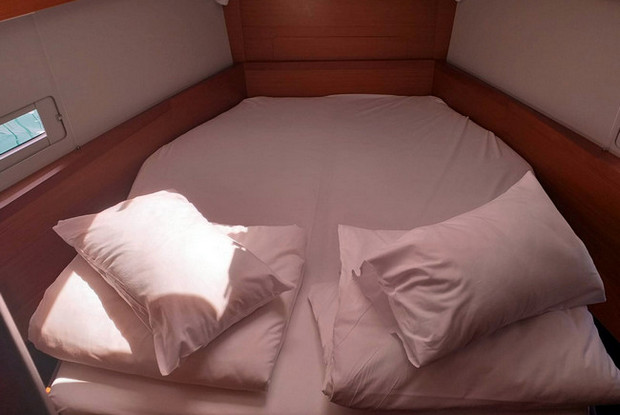 Dufour 430 Grand Large, Pula