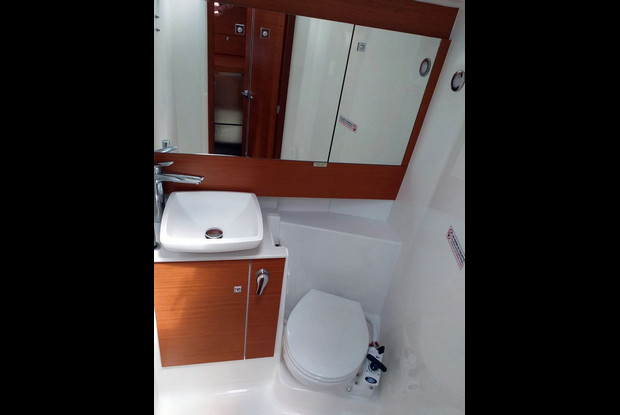 Dufour 430 Grand Large, Pula