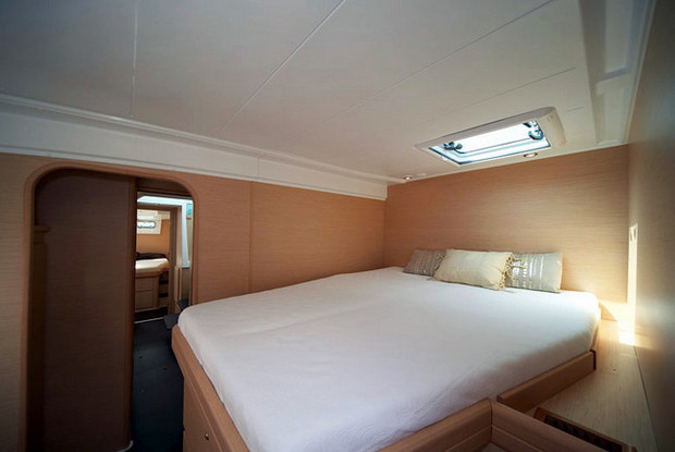 Lagoon 421 - 4 + 1 cab., Šibenik