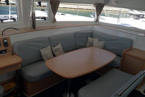 Lagoon 421 - 4 + 1 cab., Šibenik