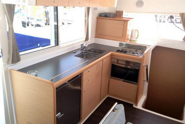 Lagoon 421 - 4 + 1 cab., Šibenik