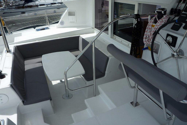 Lagoon 421 - 4 + 1 cab., Šibenik