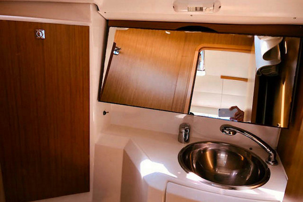 Sun Odyssey 36i Performance, Portisco