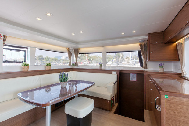 Lagoon 450  Flybridge, Alimos