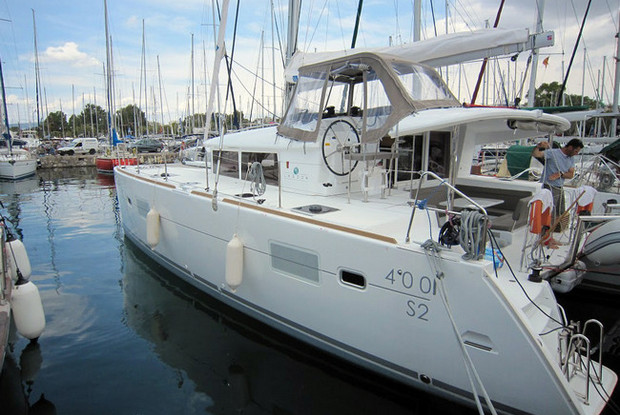 Lagoon 400 S2 - 4 + 2 cab., Alimos