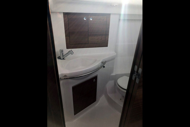 Elan Impression 40.1, Pula