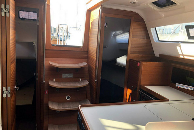 Elan Impression 40.1, Pula