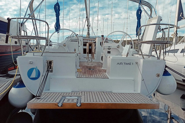 Elan Impression 40.1, Pula