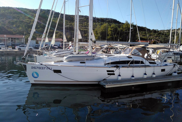 Elan Impression 45.1, Pula