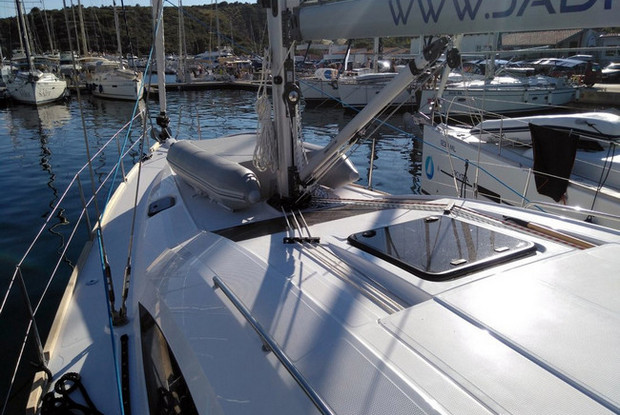 Elan Impression 45.1, Pula