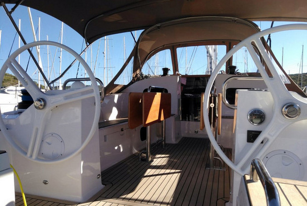 Elan Impression 45.1, Pula