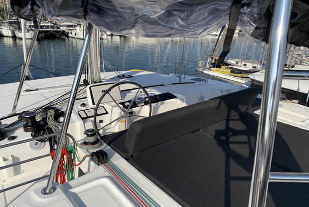 Lagoon 46 - 4 + 2 cab., Alimos